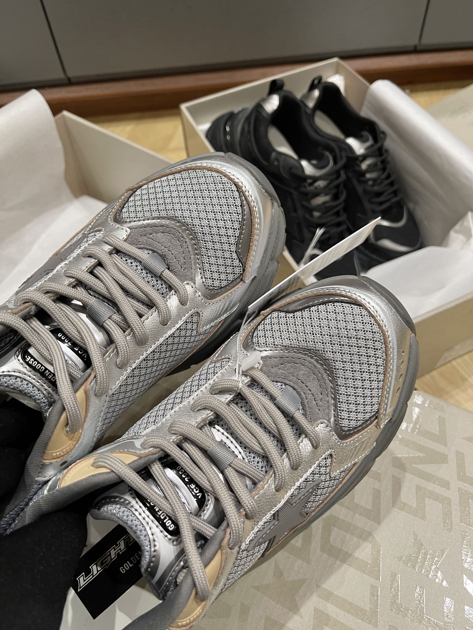LuxluxHouse Best Quality Shoes Golden Goose