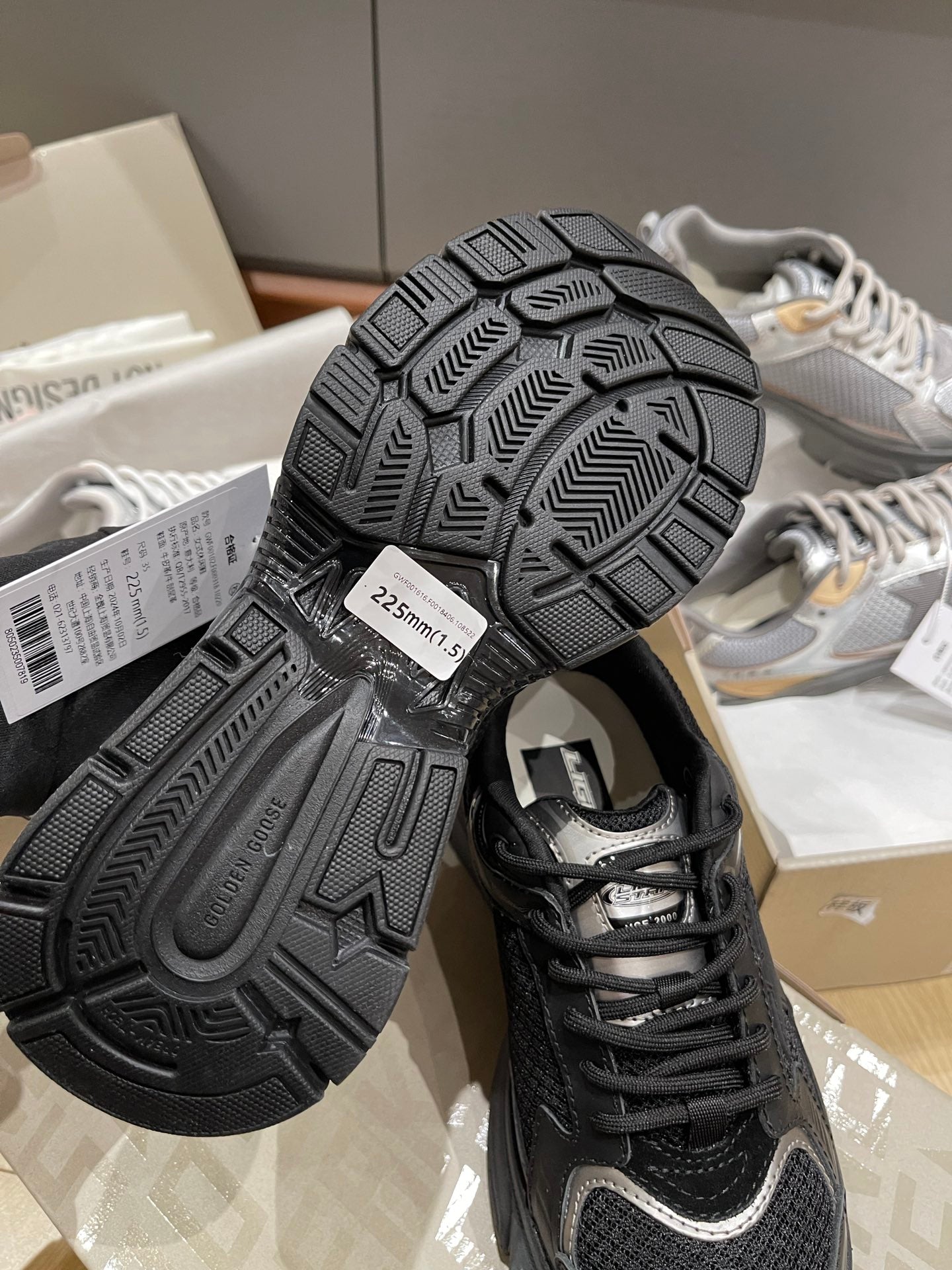 LuxluxHouse Best Quality Shoes Golden Goose