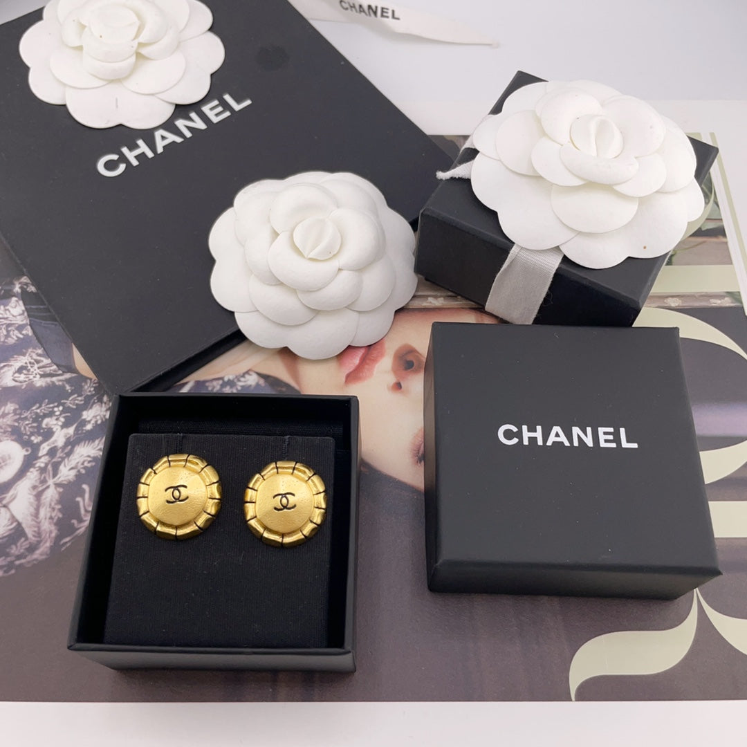 LuxluxHouse Best Quality Accessories Chanel Earrings