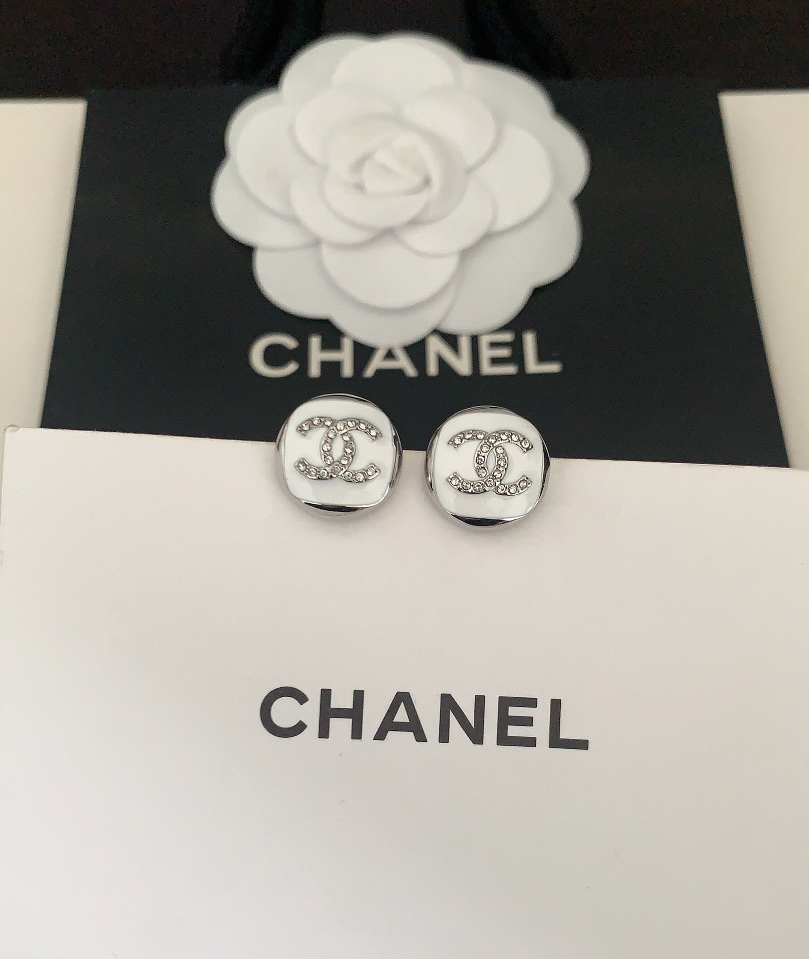LuxluxHouse Best Quality Accessories Chanel