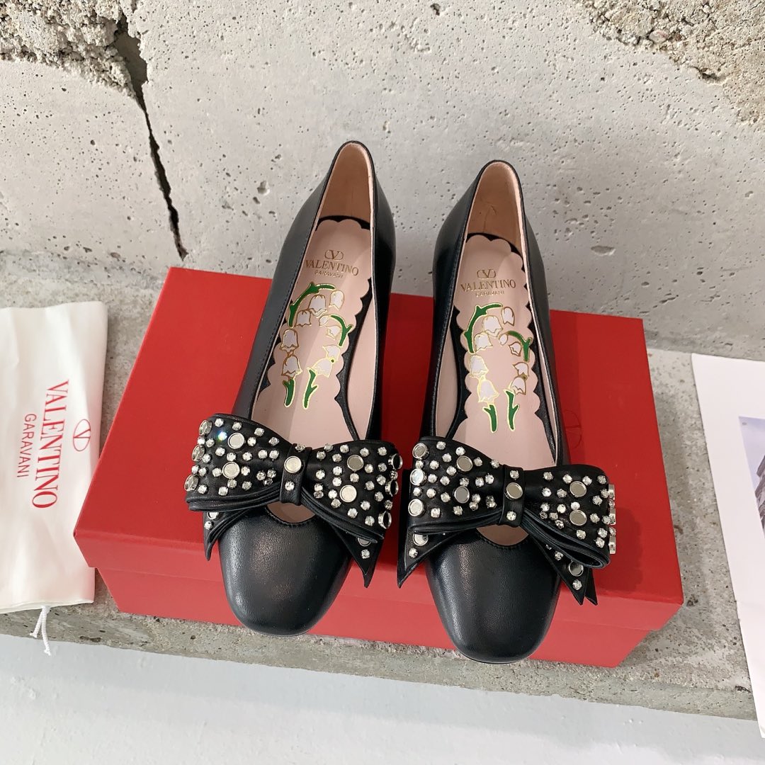 LuxluxHouse Best Quality Valentino Women Shoes