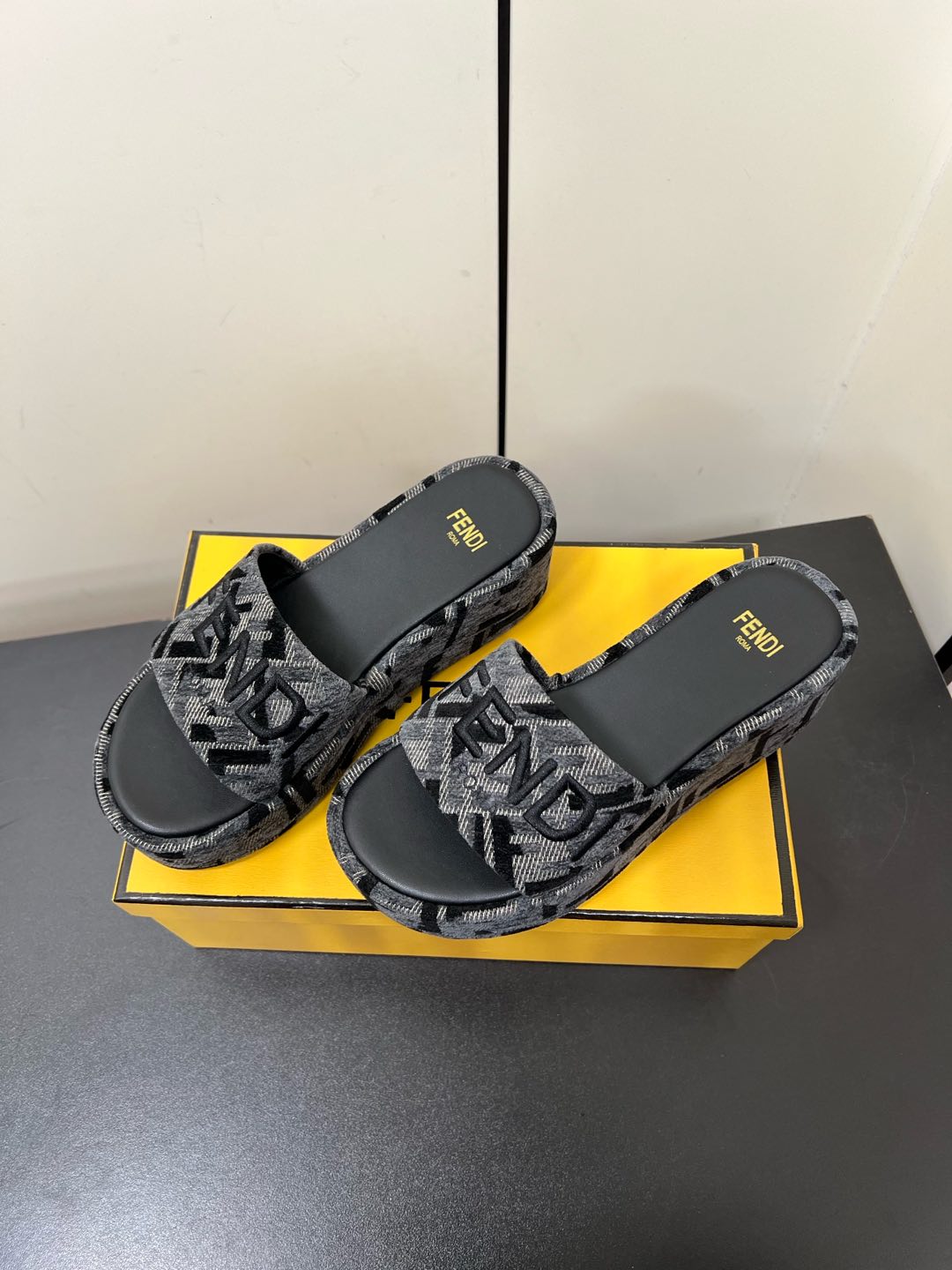 LuxluxHouse Best Quality Fendi Women Shoes