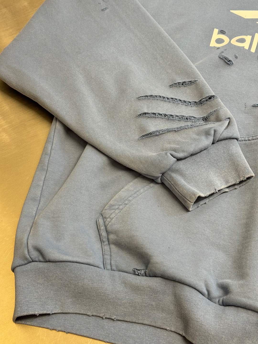 LuxluxHouse Best Quality Clothes Balenciaga Hoodie & Sweater