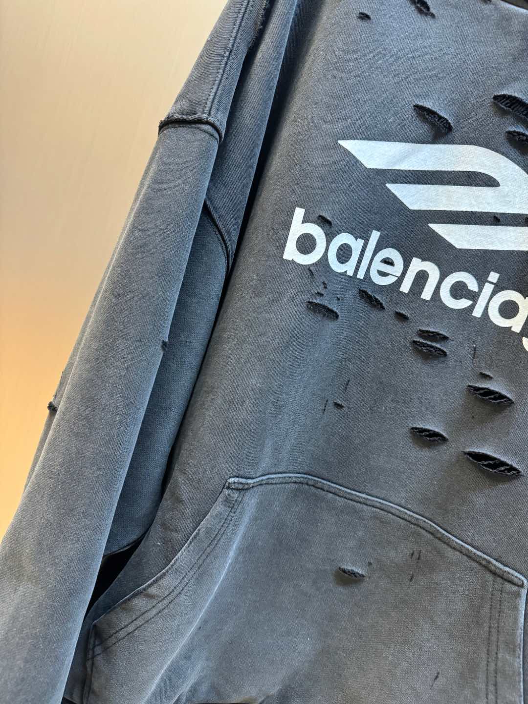 LuxluxHouse Best Quality Clothes Balenciaga Hoodie & Sweater