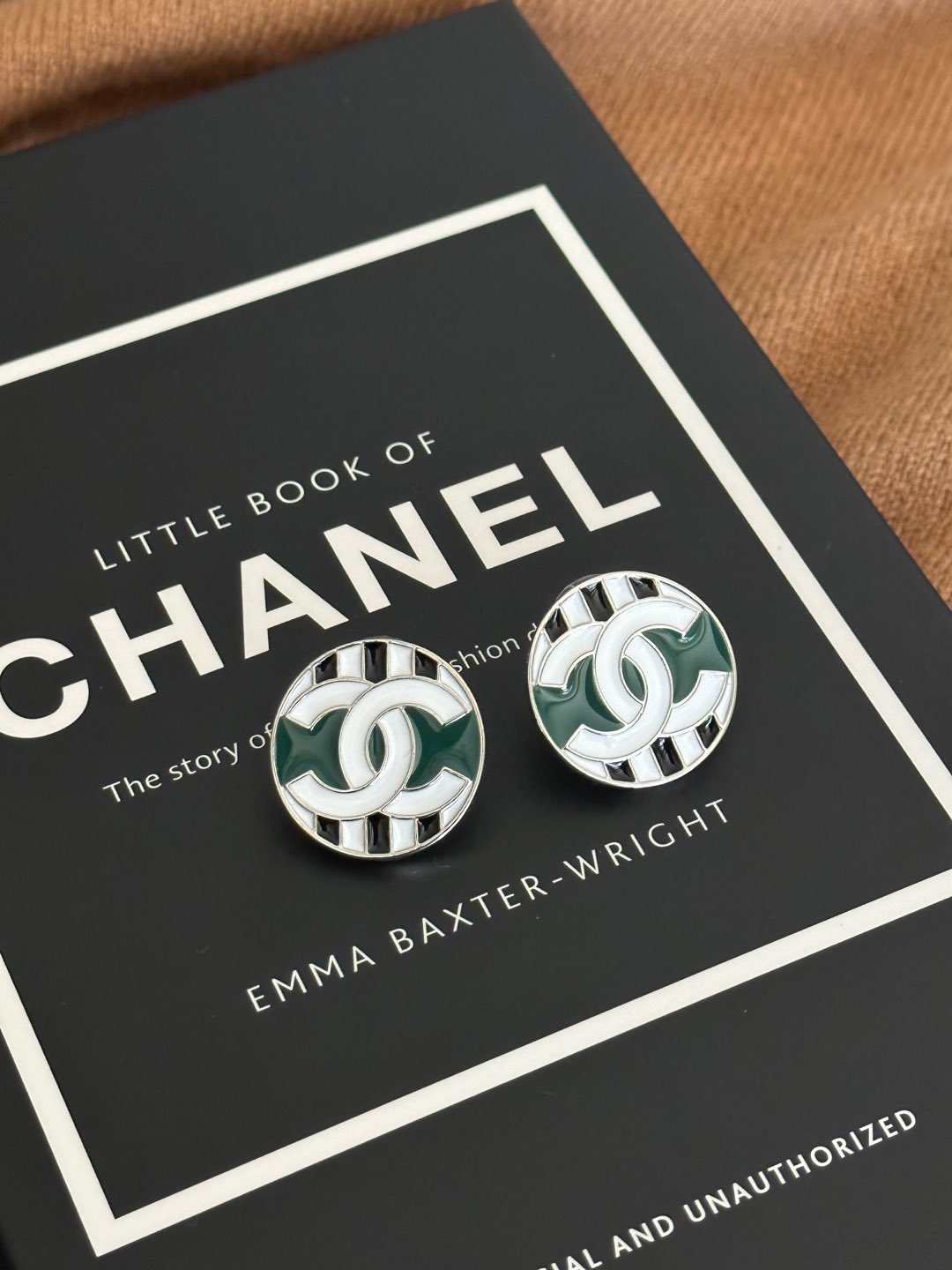 LuxluxHouse Low Price And High Quality Accessories Chanel