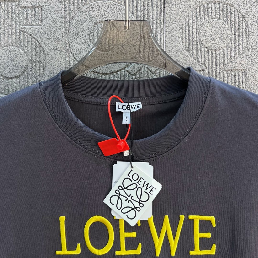 LuxluxHouse Best Quality Clothes T-shirt Loewe