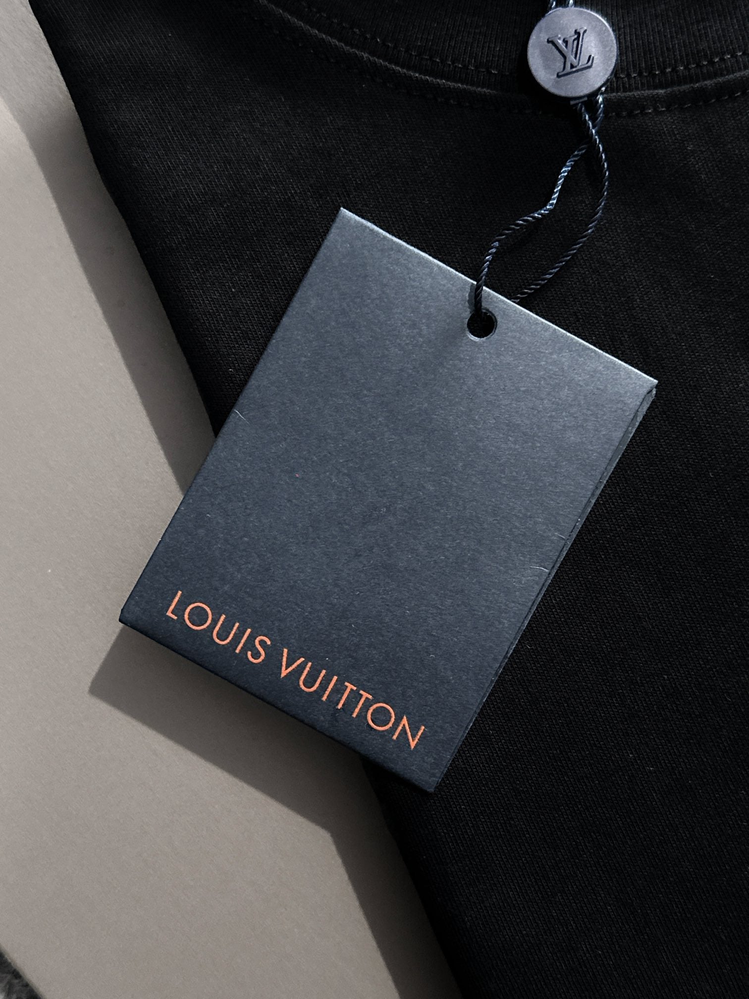 LuxluxHouse Best Quality Clothes T-shirt Louis Vuitton