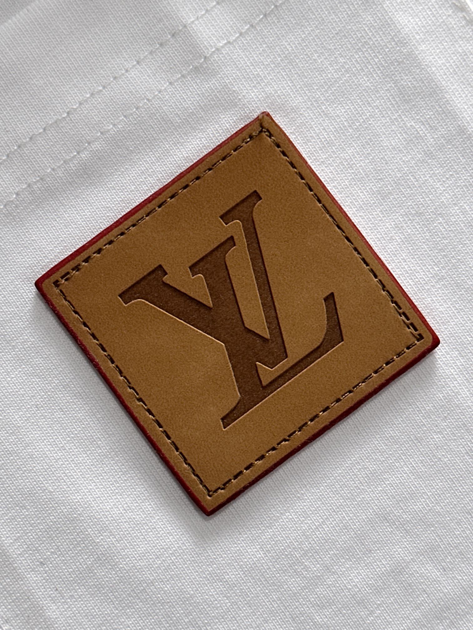 LuxluxHouse Best Quality Clothes T-shirt Louis Vuitton
