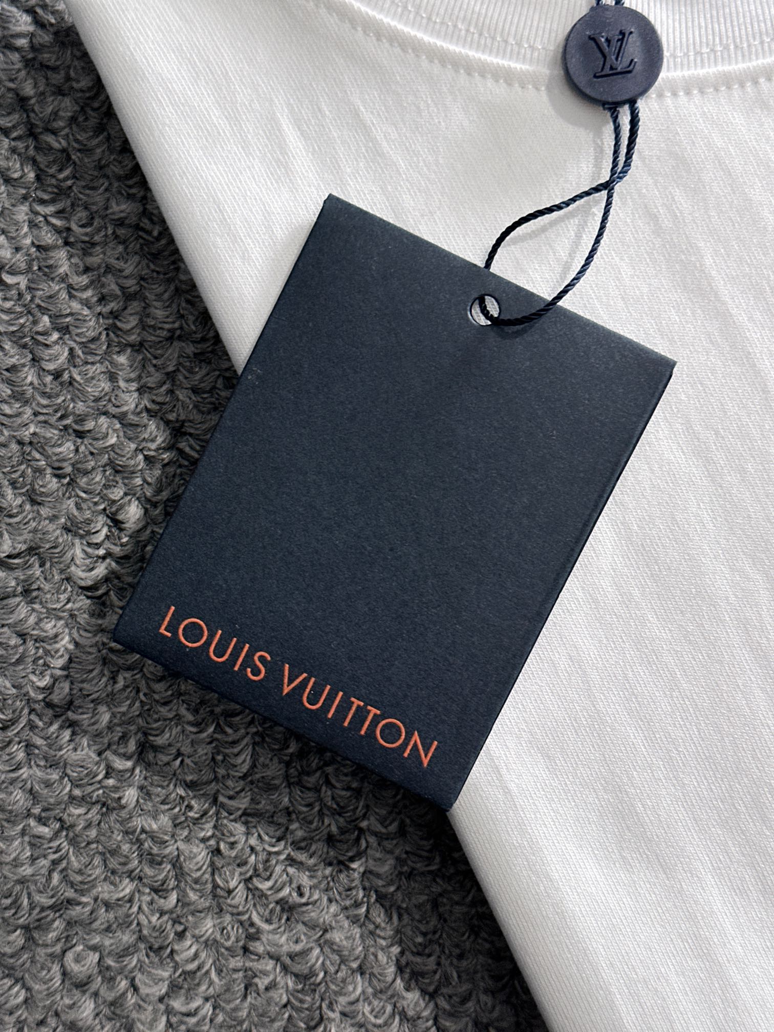 LuxluxHouse Best Quality Clothes T-shirt Louis Vuitton