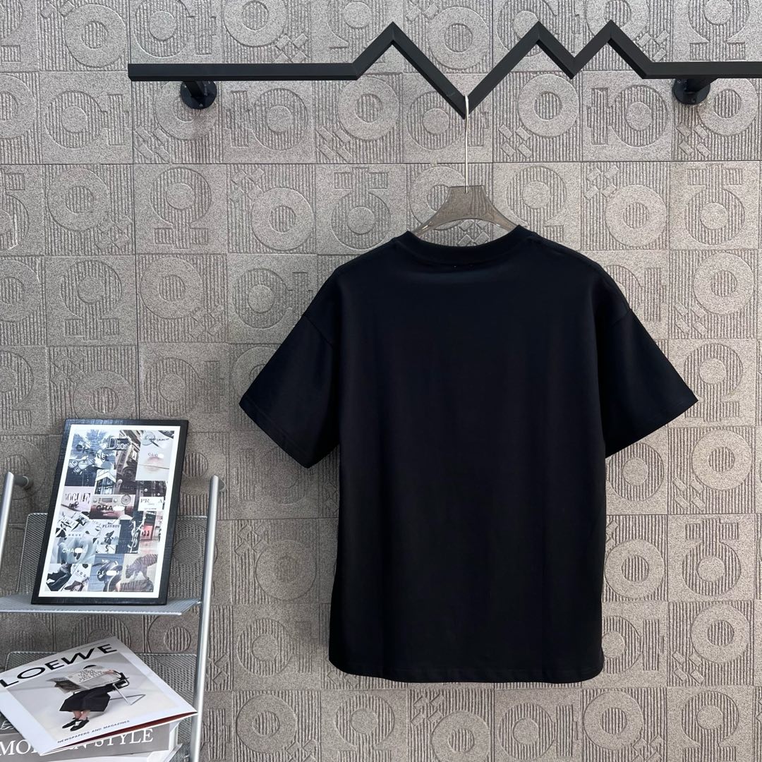 LuxluxHouse Best Quality Clothes T-shirt Loewe