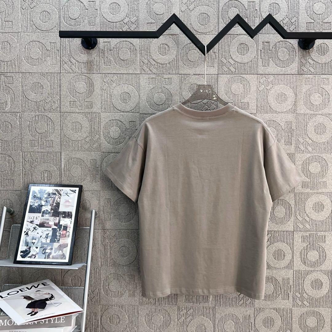 LuxluxHouse Best Quality Clothes T-shirt Loewe