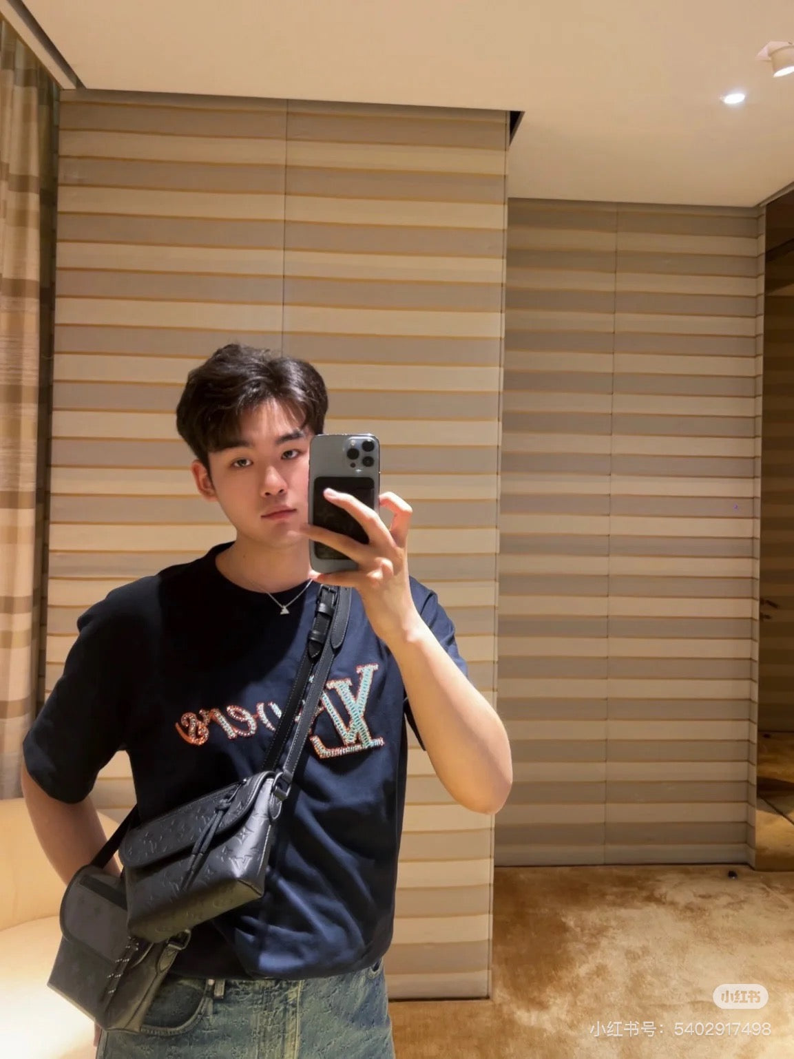 LuxluxHouse Best Quality Clothes T-shirt Louis Vuitton