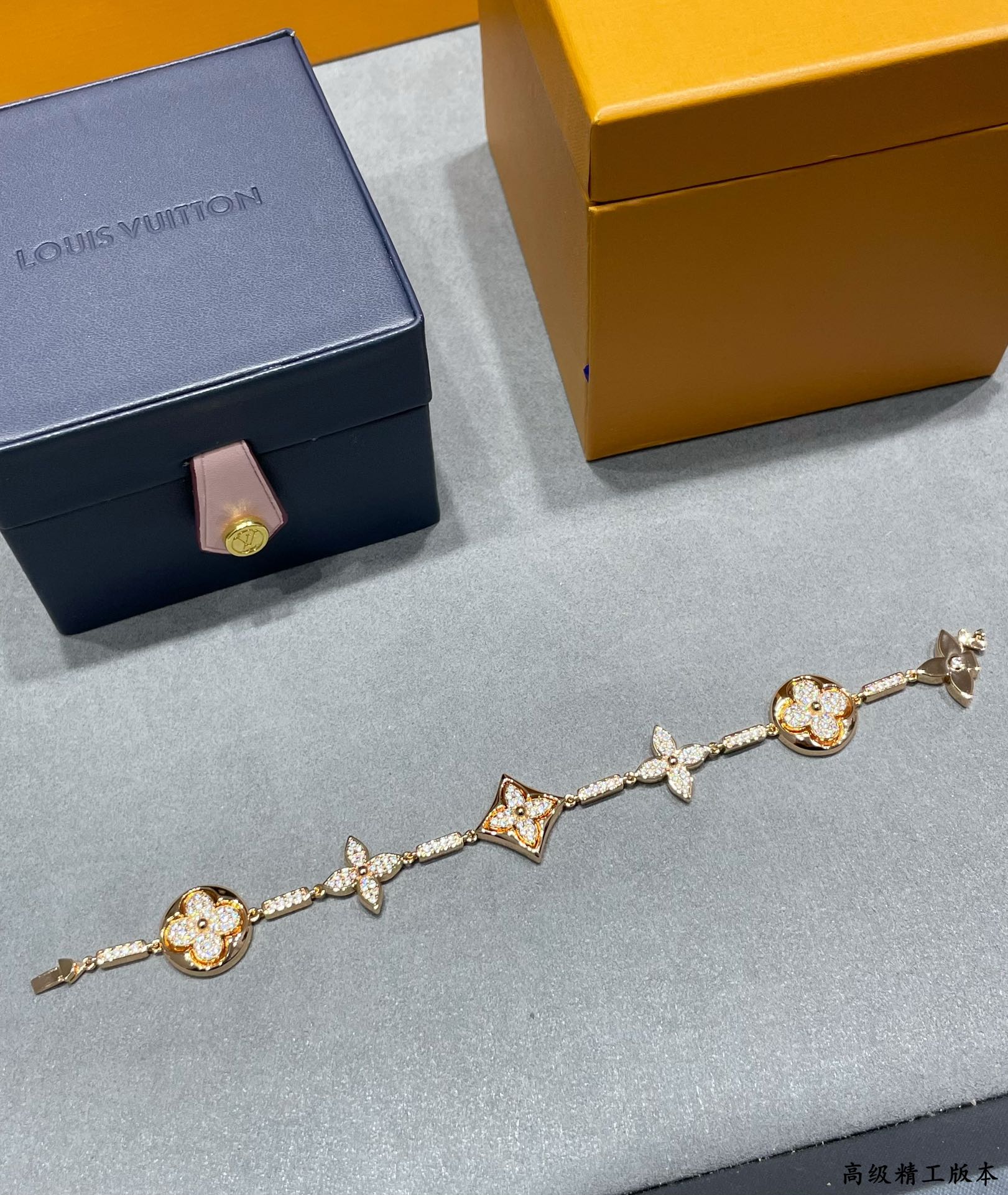 LuxluxHouse Best Quality Accessories Louis Vuitton