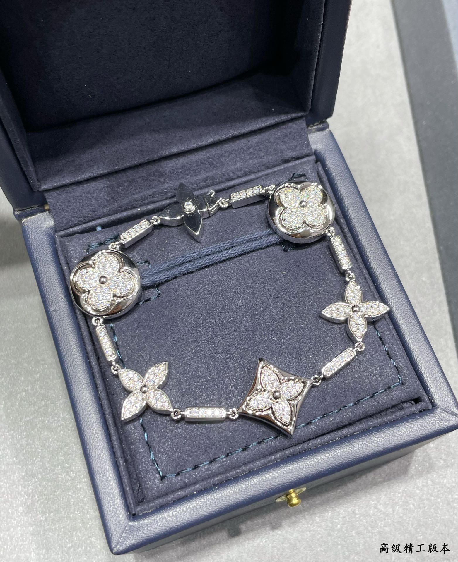 LuxluxHouse Best Quality Accessories Louis Vuitton