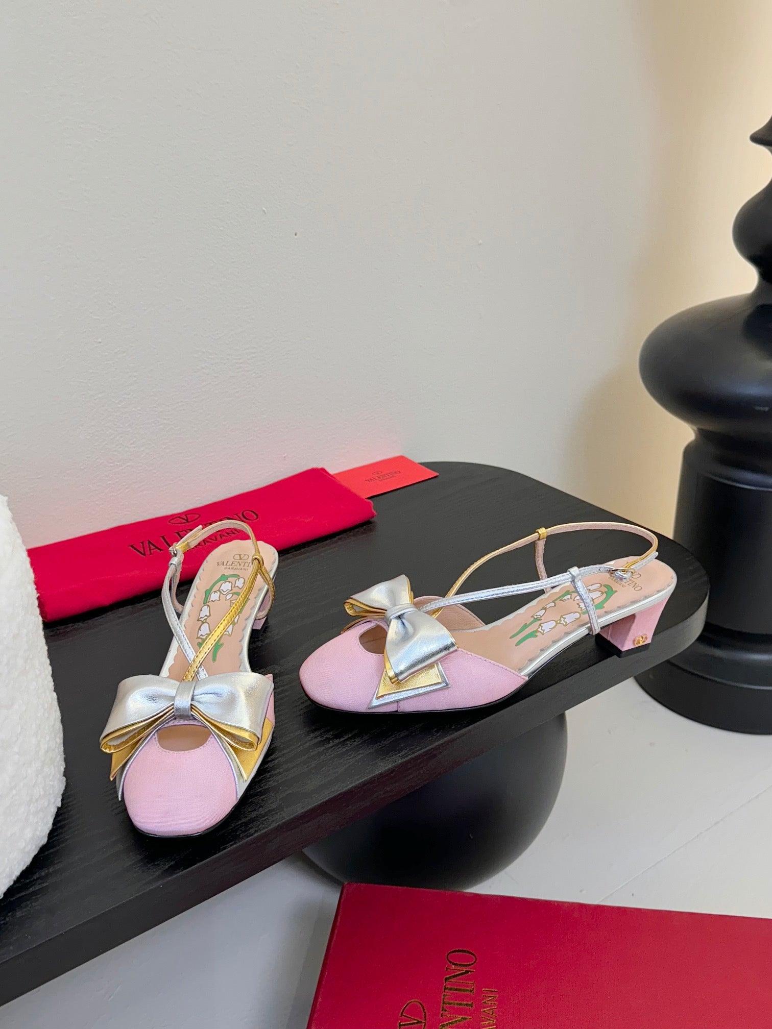 LuxluxHouse Best Quality Valentino Women Shoes