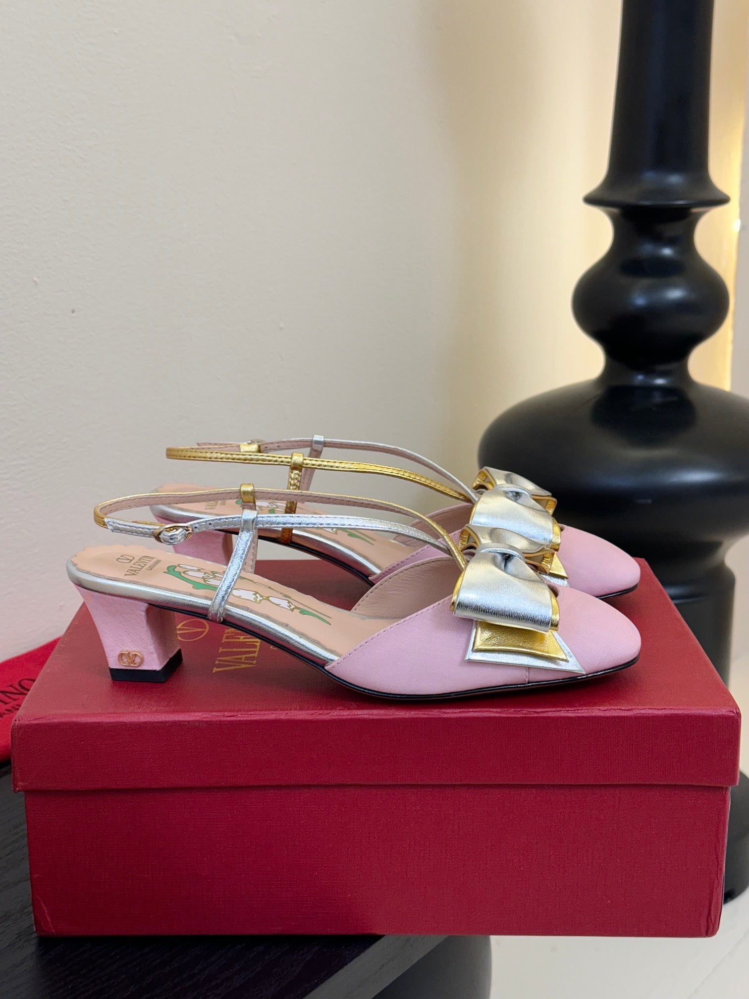 LuxluxHouse Best Quality Valentino Women Shoes