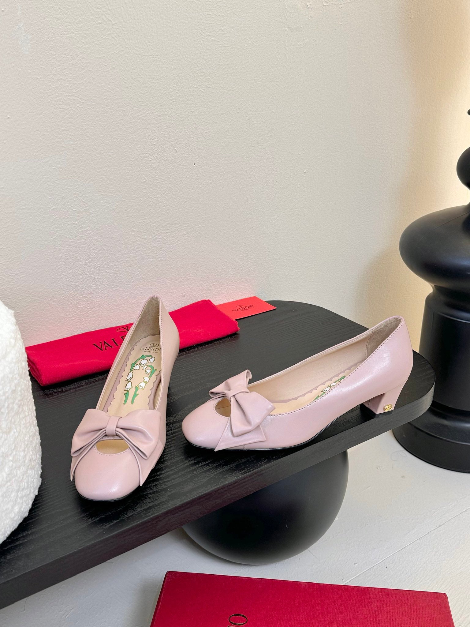 LuxluxHouse Best Quality Valentino Women Shoes