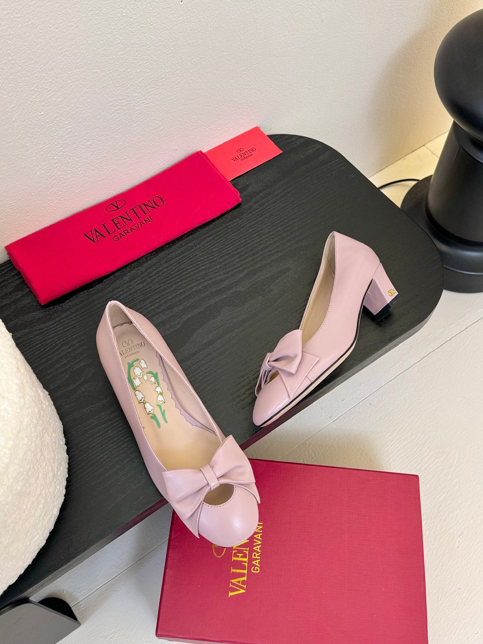 LuxluxHouse Best Quality Valentino Women Shoes
