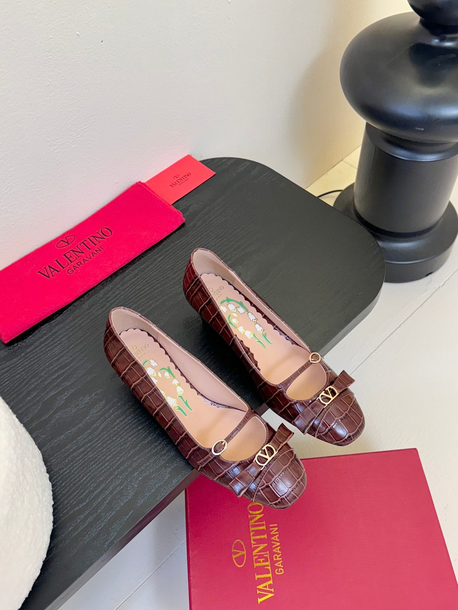LuxluxHouse Best Quality Valentino Women Shoes