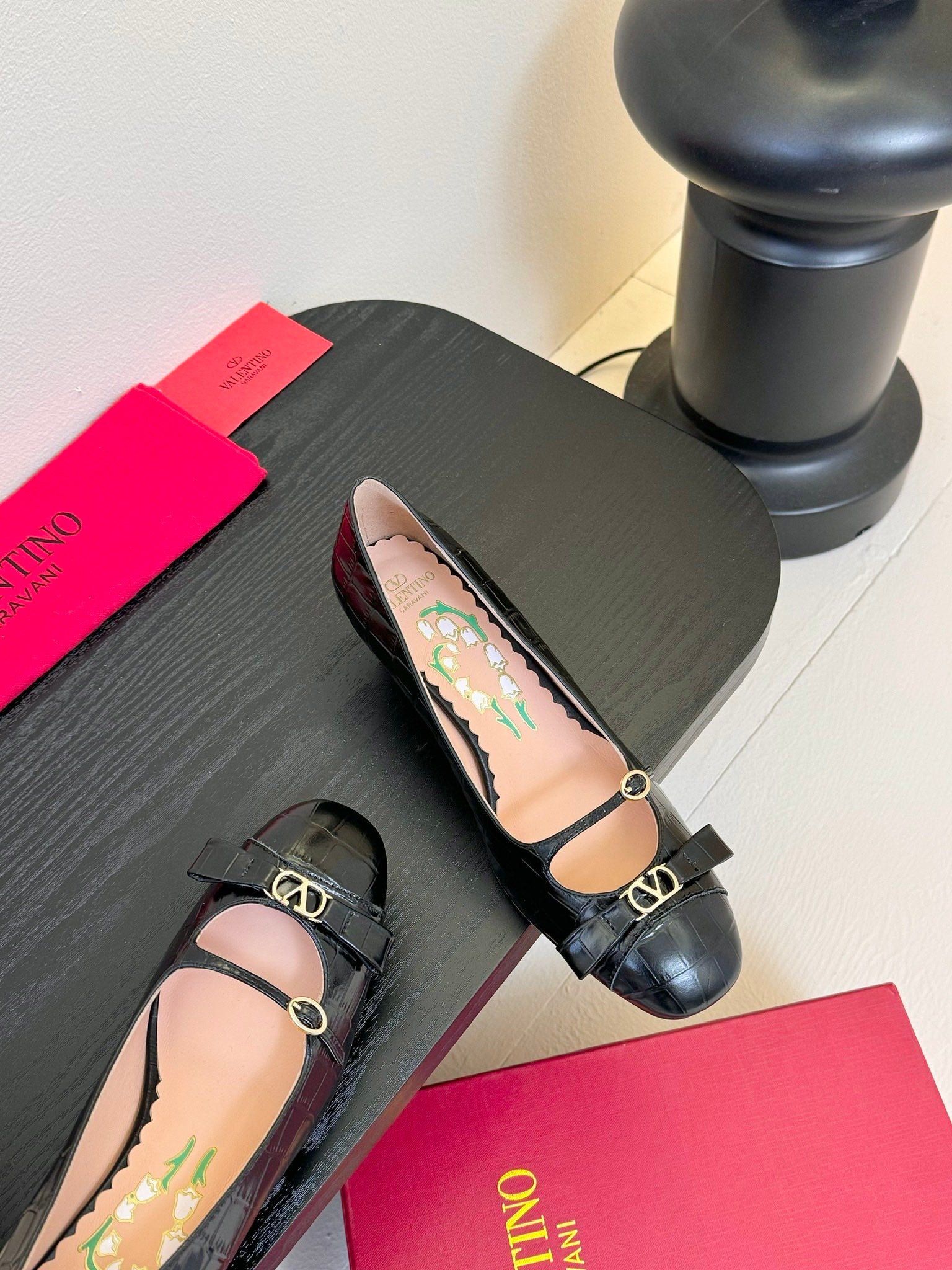 LuxluxHouse Best Quality Valentino Women Shoes