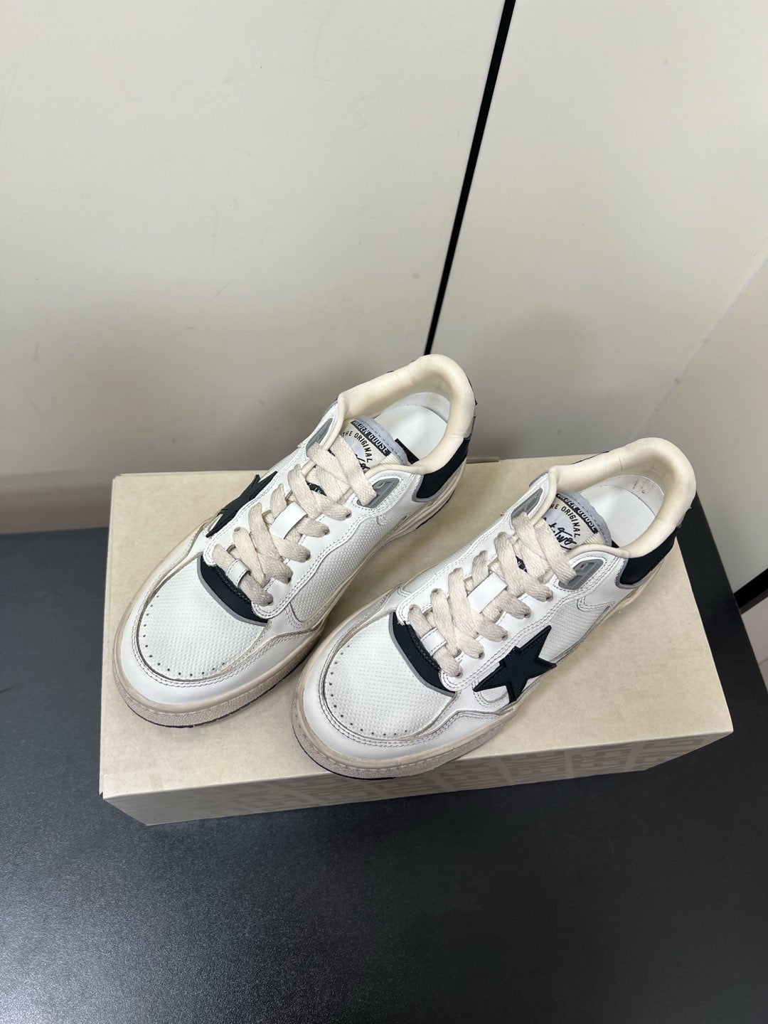 LuxluxHouse Best Quality Shoes Golden Goose