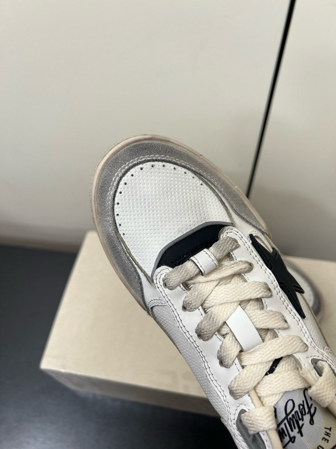 LuxluxHouse Best Quality Shoes Golden Goose