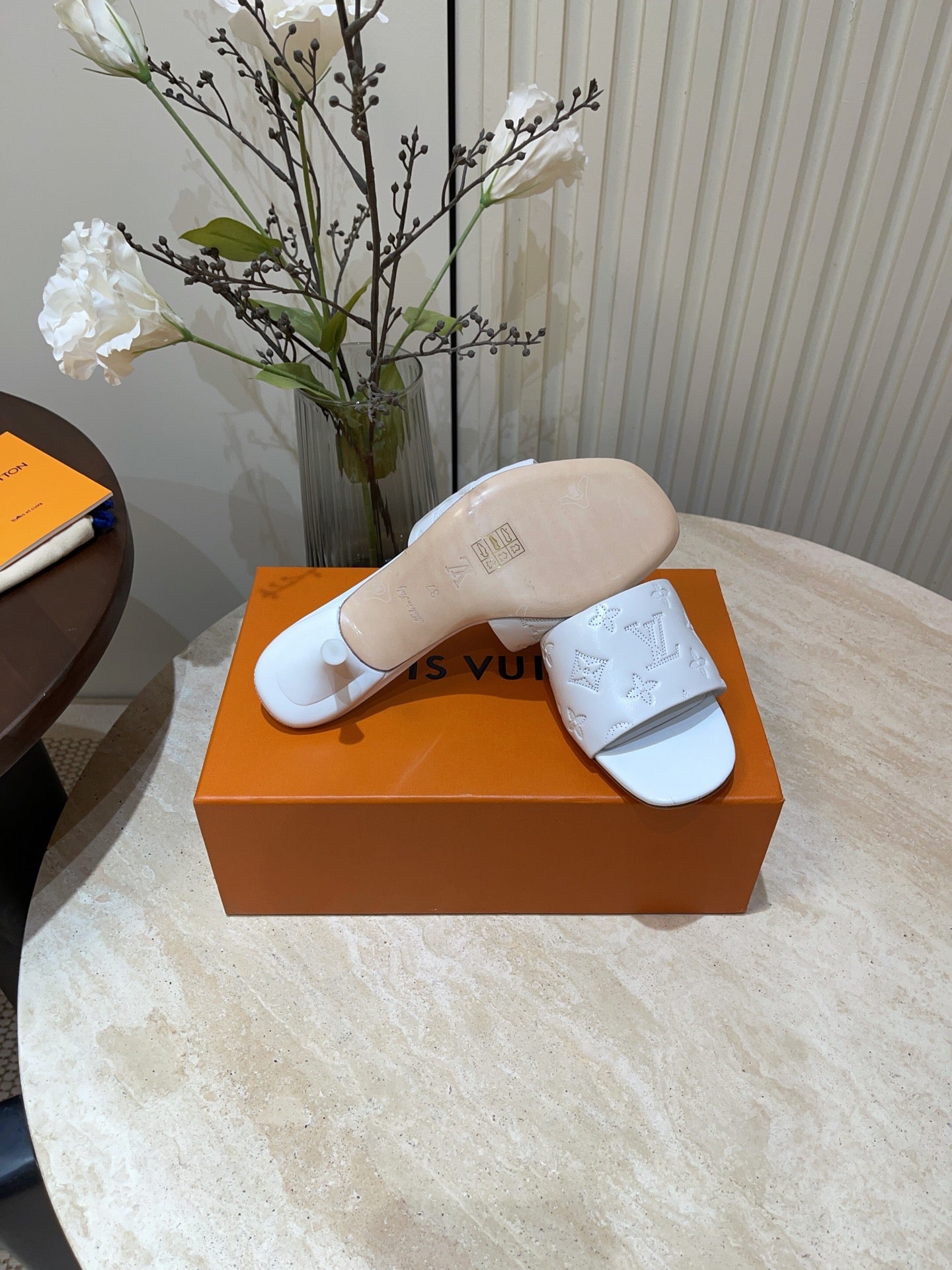 LuxluxHouse Best Quality Women Shoes Louis Vuitton