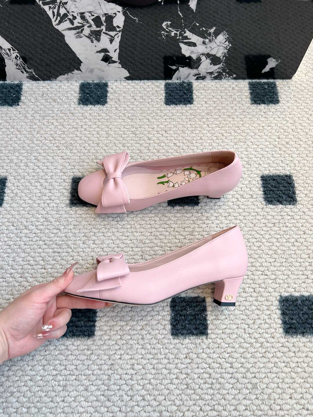 LuxluxHouse Best Quality Valentino Women Shoes