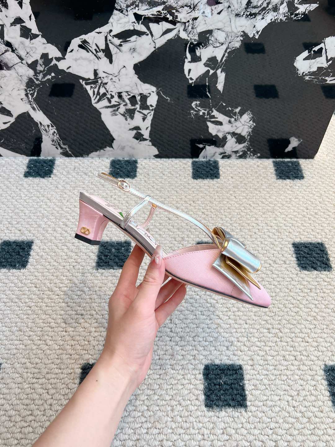 LuxluxHouse Best Quality Valentino Women Shoes