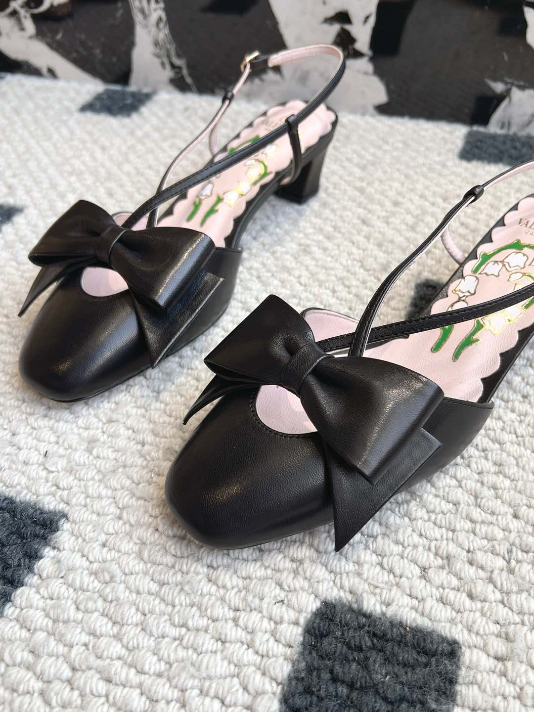 LuxluxHouse Best Quality Valentino Women Shoes