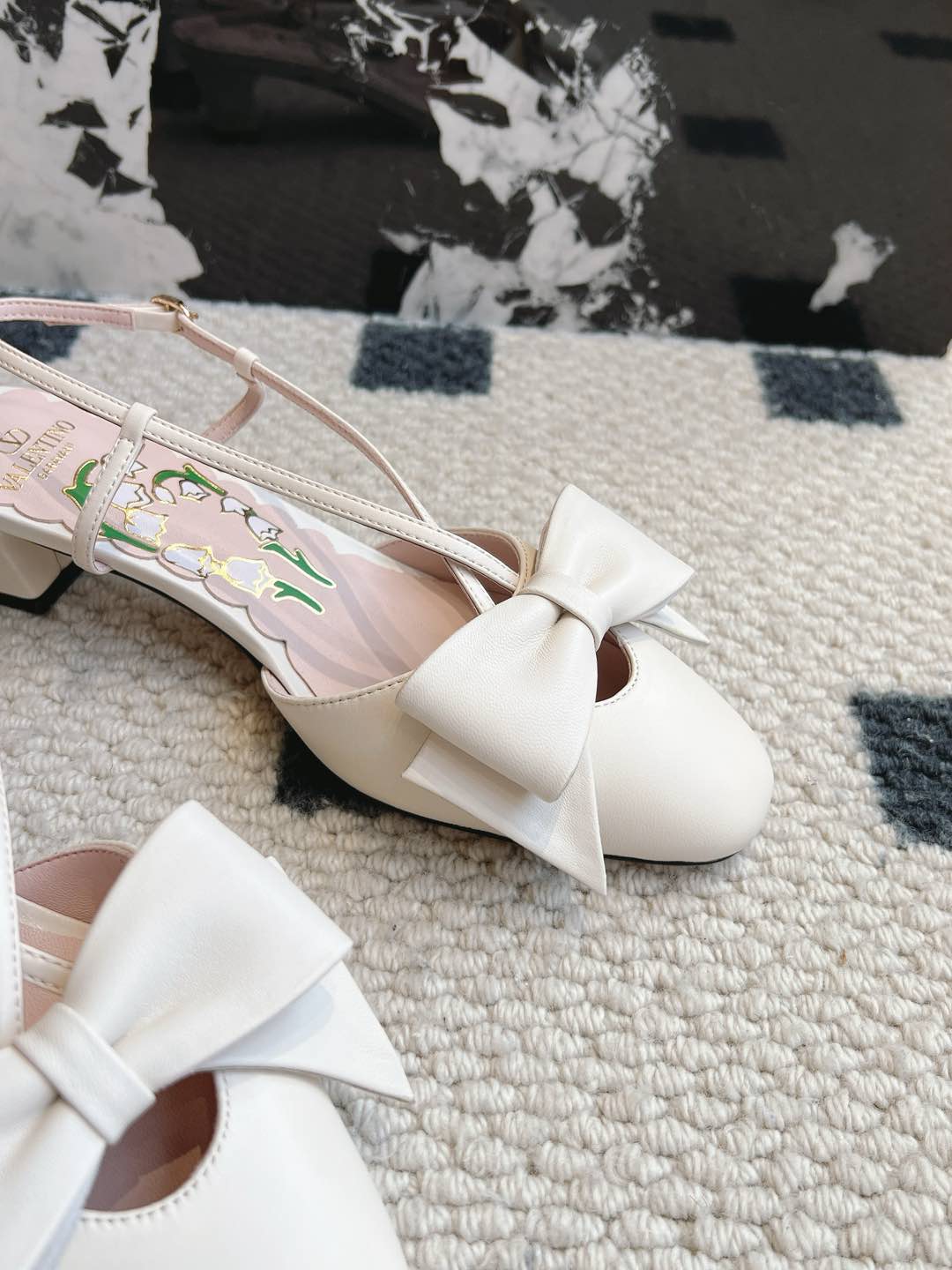 LuxluxHouse Best Quality Valentino Women Shoes