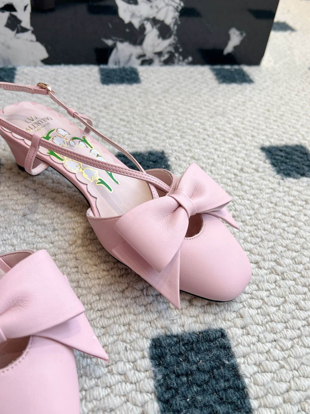 LuxluxHouse Best Quality Valentino Women Shoes