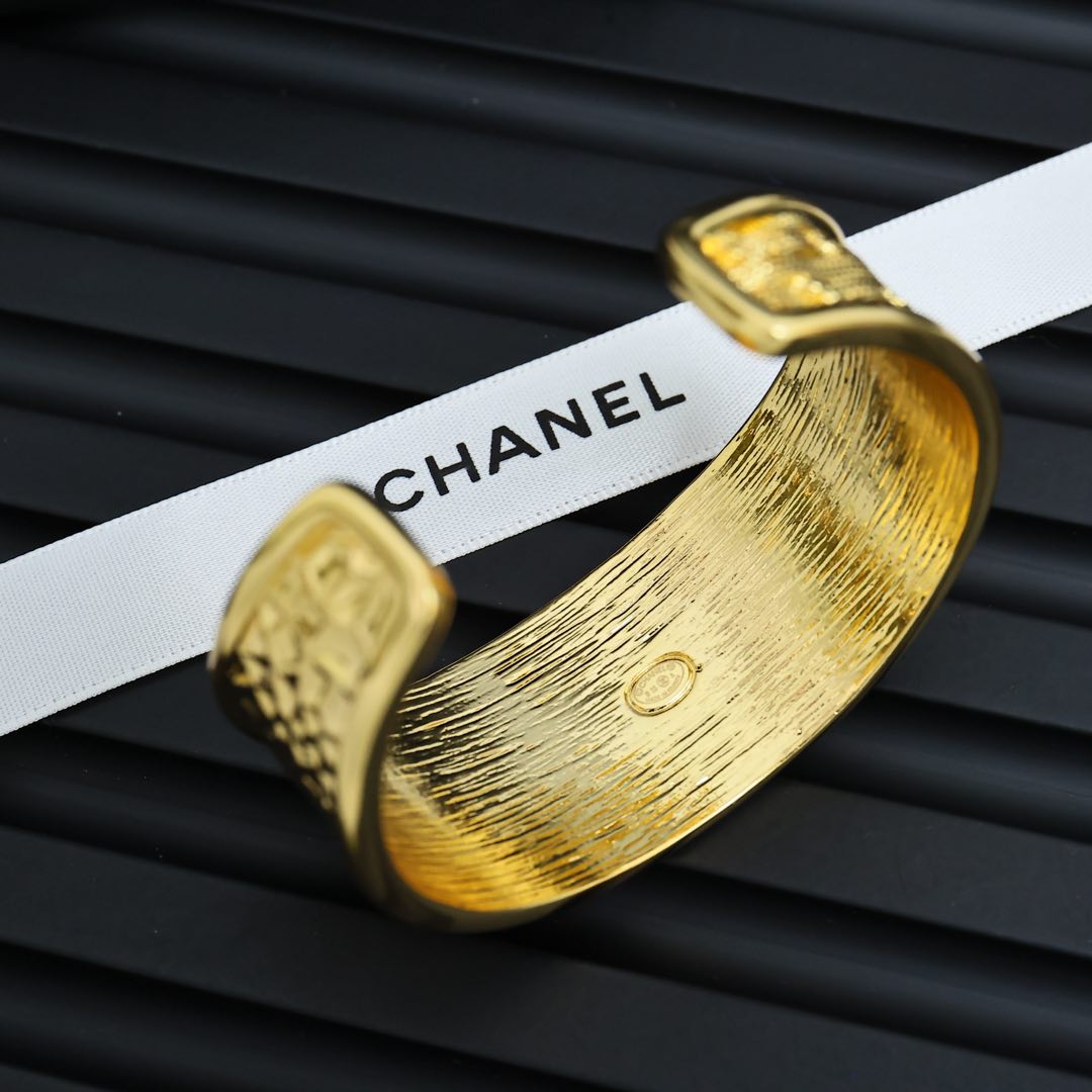 LuxluxHouse Best Quality Accessories Chanel
