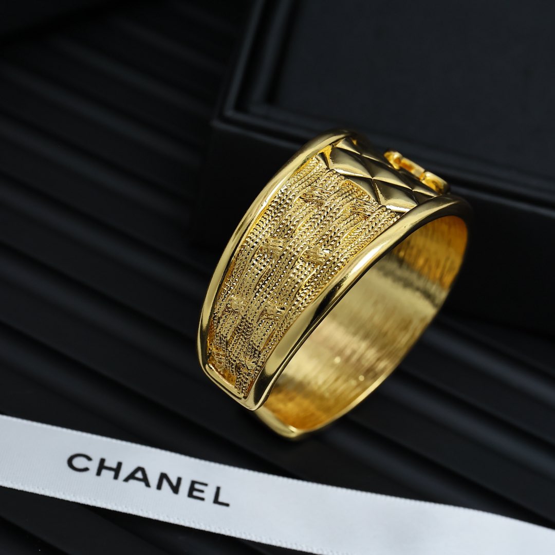 LuxluxHouse Best Quality Accessories Chanel