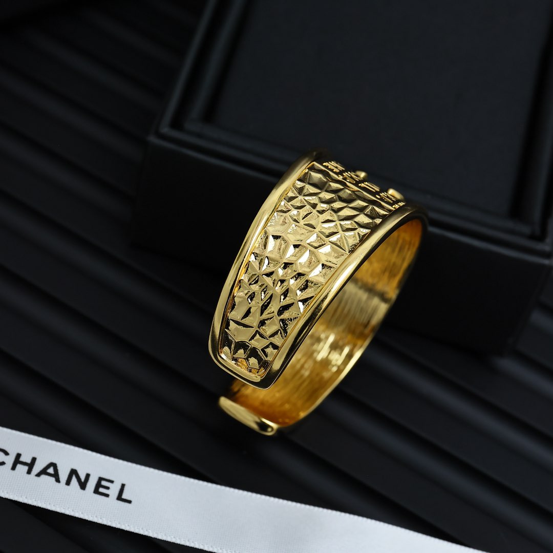 LuxluxHouse Best Quality Accessories Chanel