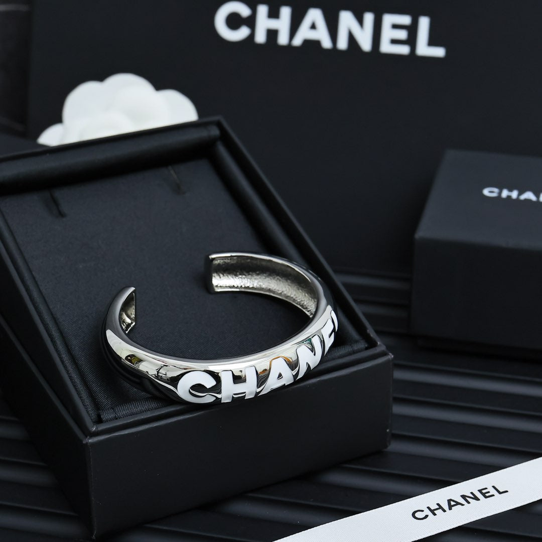 LuxluxHouse Best Quality Accessories Bracelet Bracelet Earrings Chanel Earrings