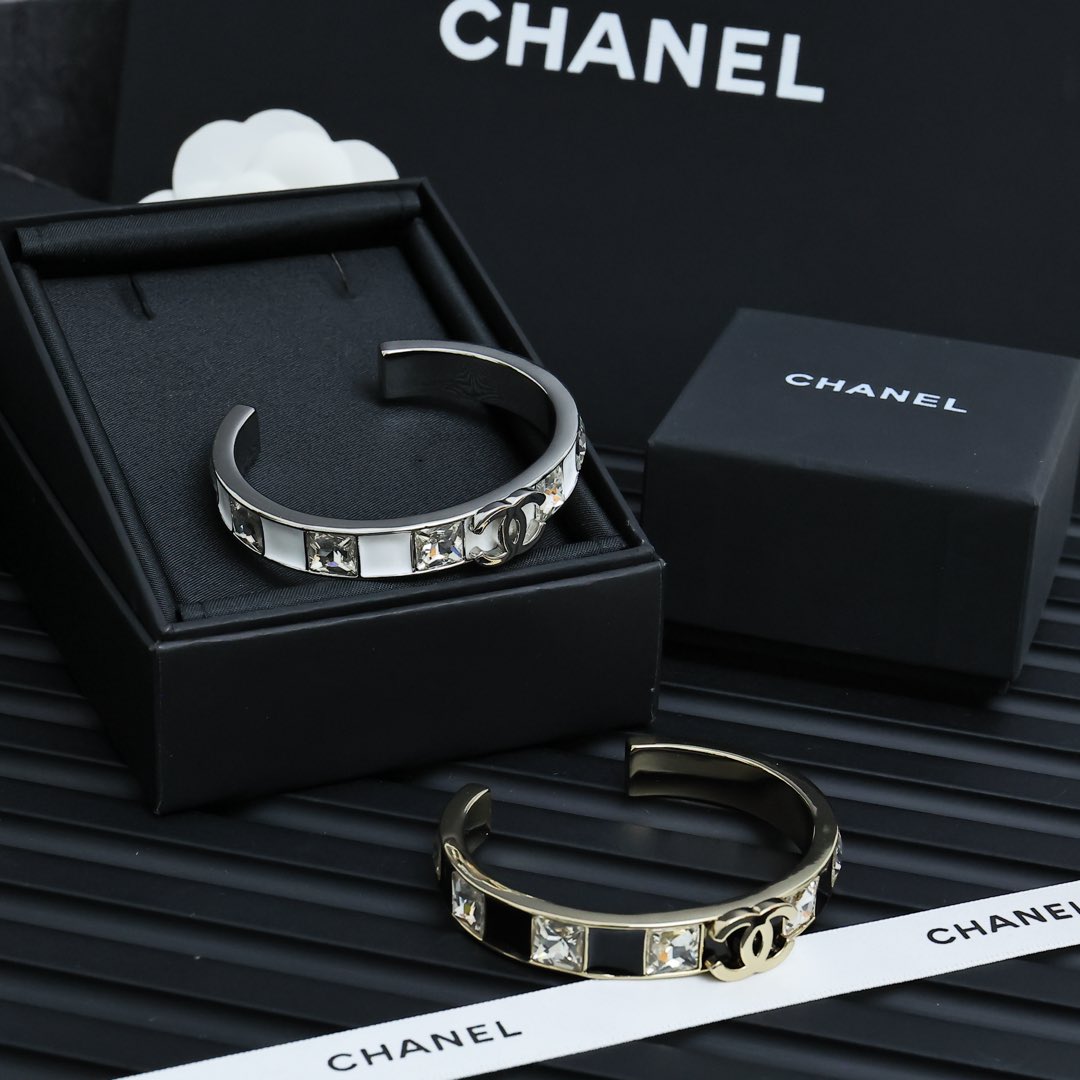 LuxluxHouse Best Quality Accessories Chanel