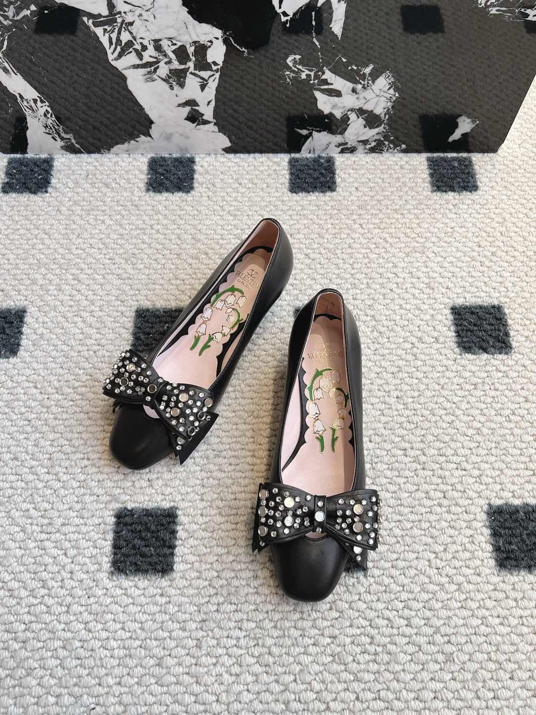LuxluxHouse Best Quality Valentino Women Shoes