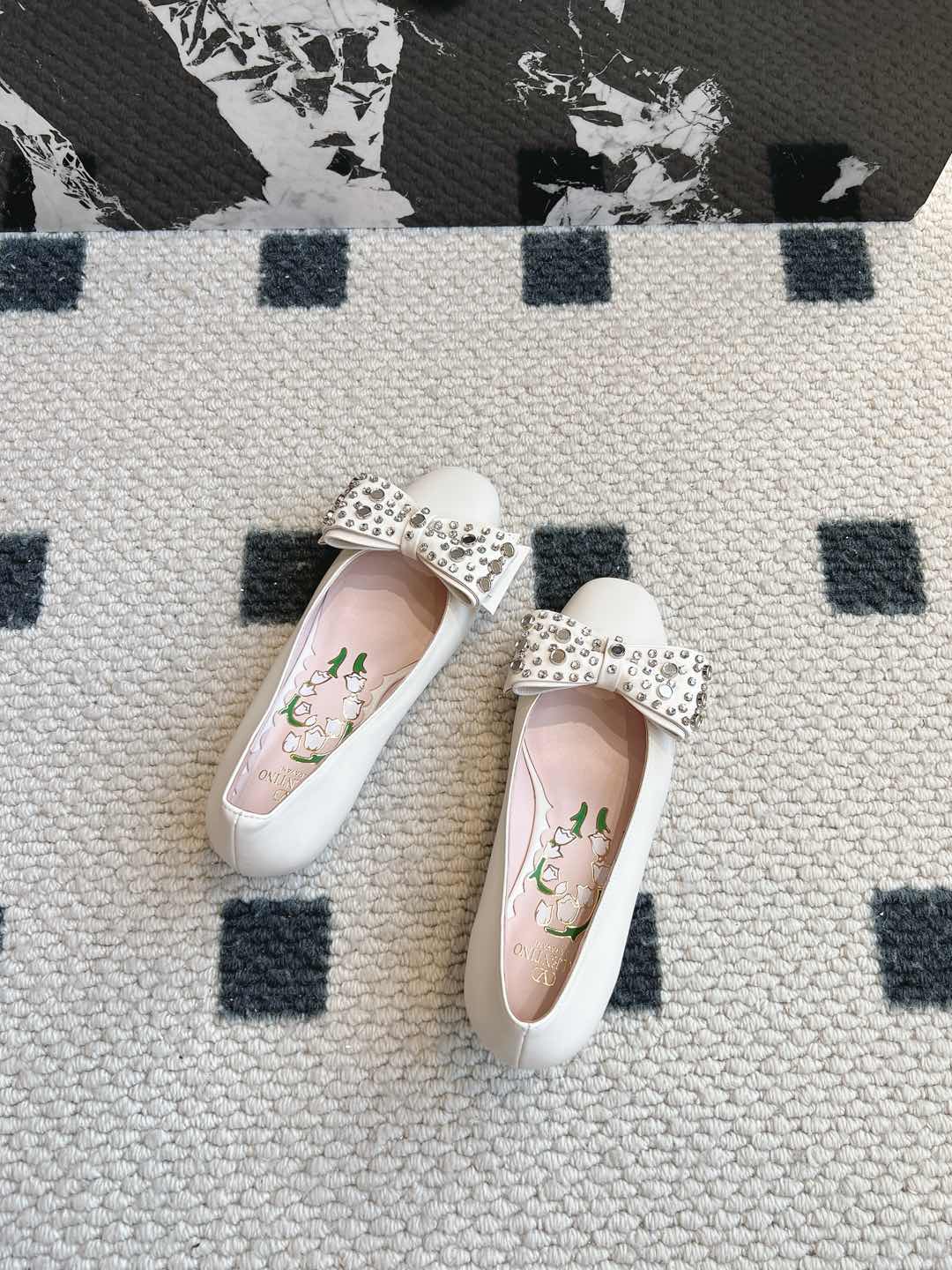 LuxluxHouse Best Quality Valentino Women Shoes