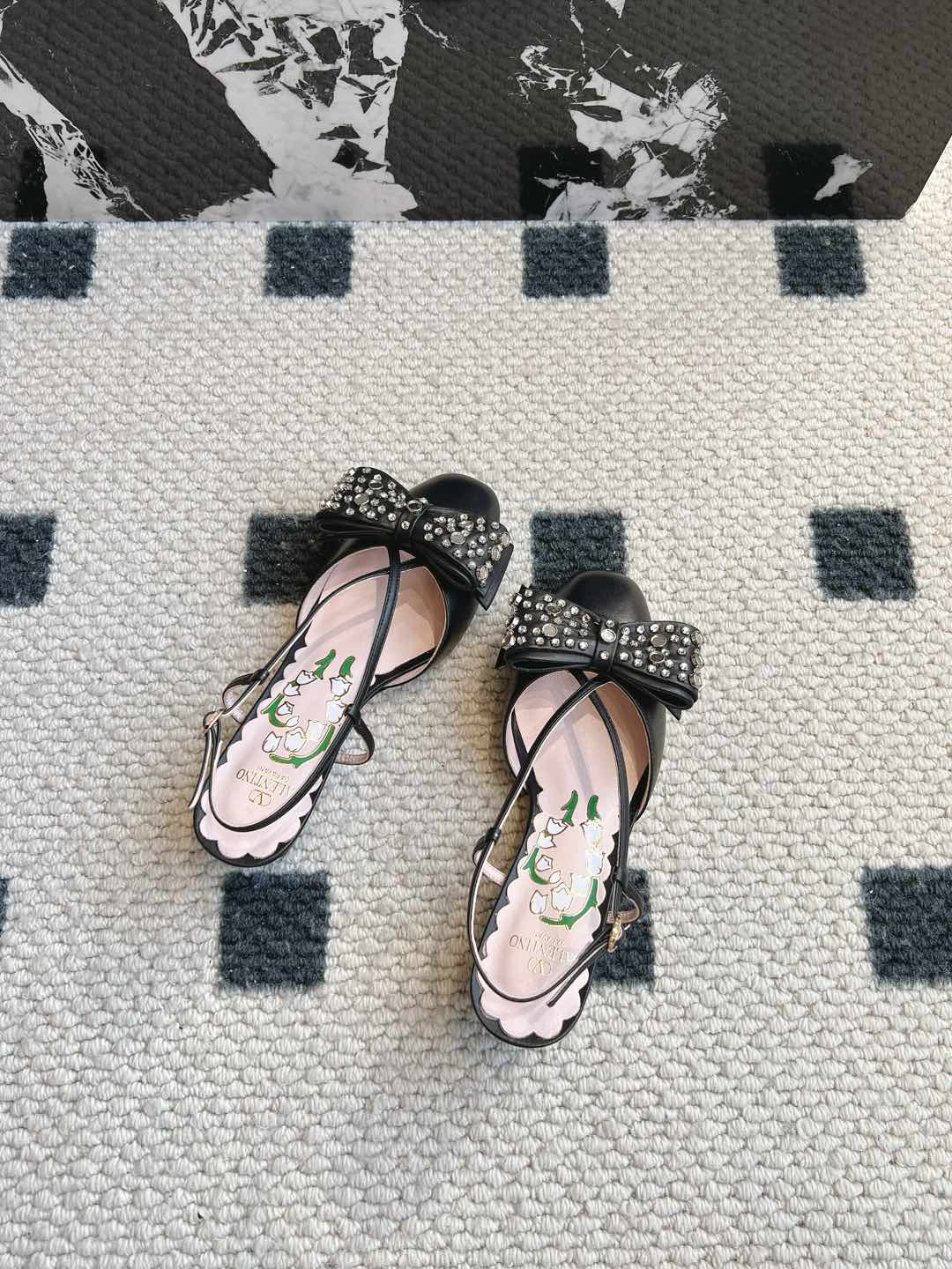 LuxluxHouse Best Quality Valentino Women Shoes