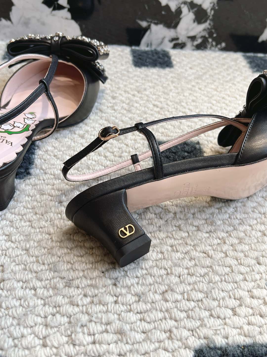 LuxluxHouse Best Quality Valentino Women Shoes