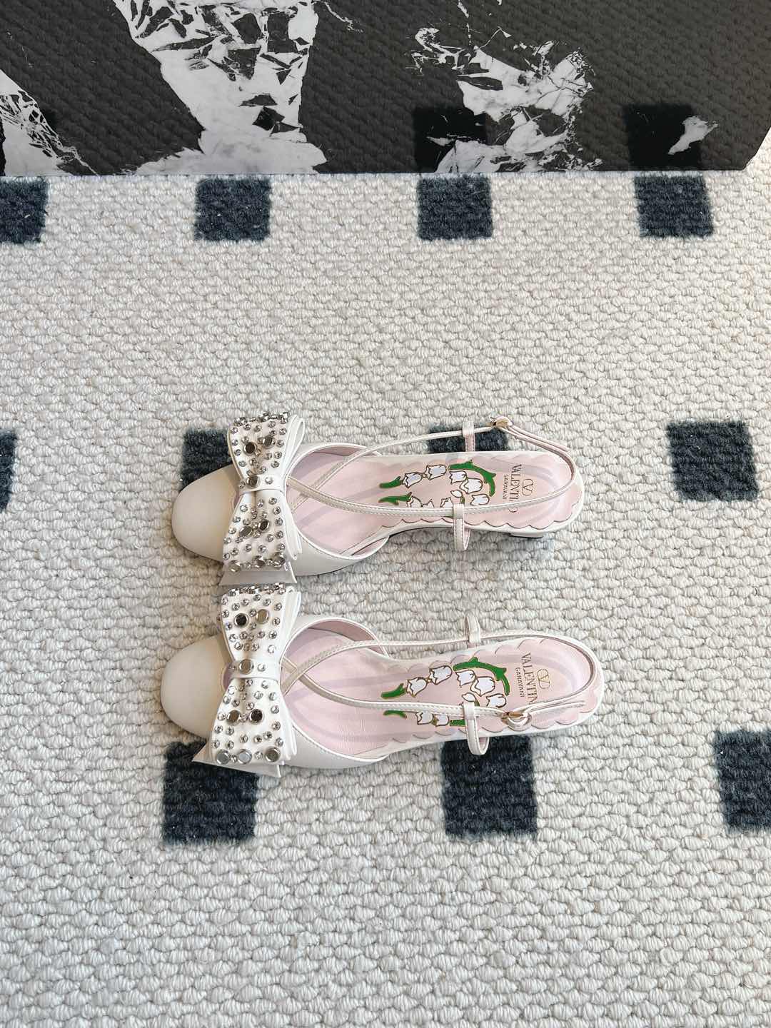 LuxluxHouse Best Quality Valentino Women Shoes