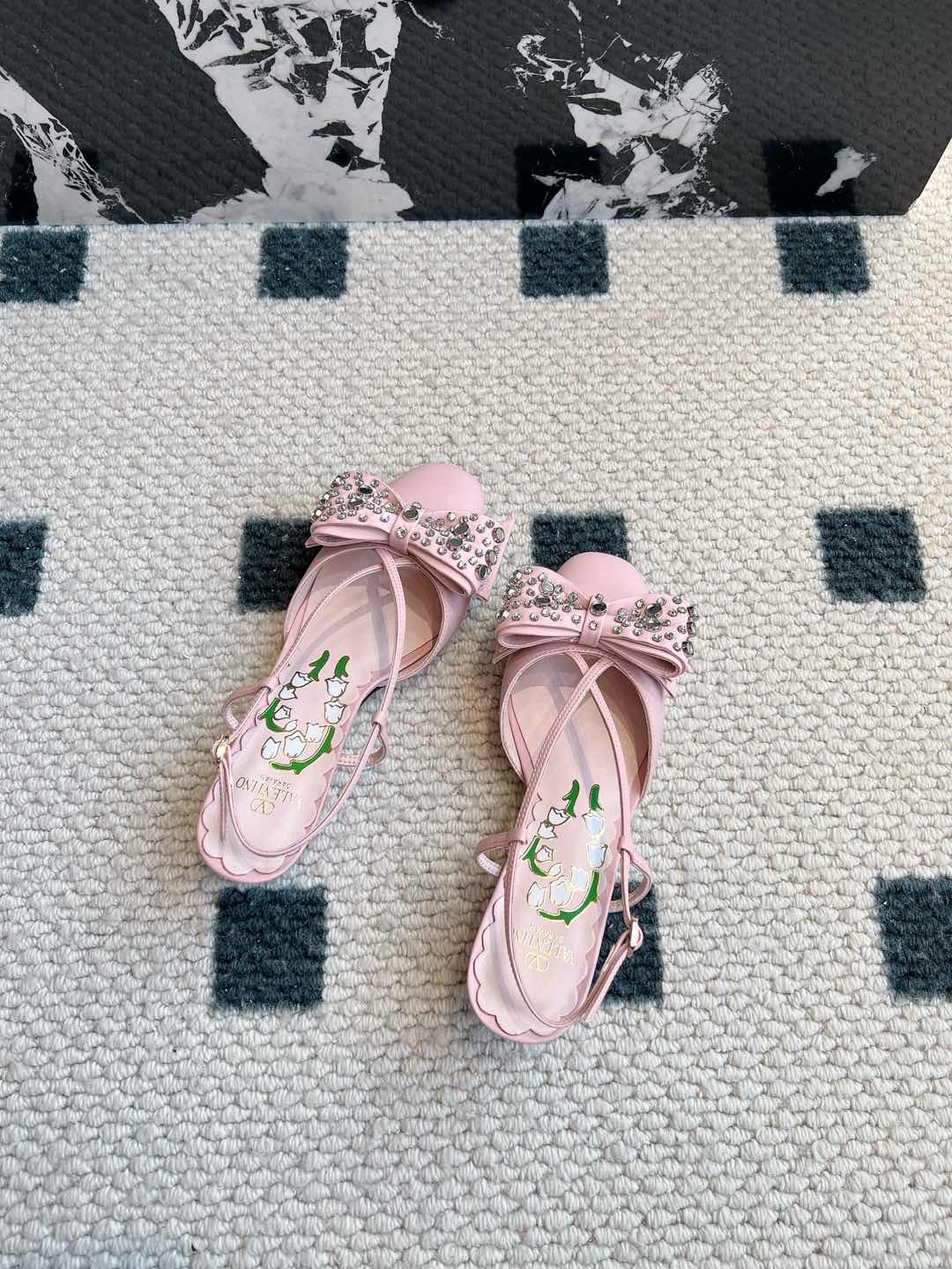 LuxluxHouse Best Quality Valentino Women Shoes