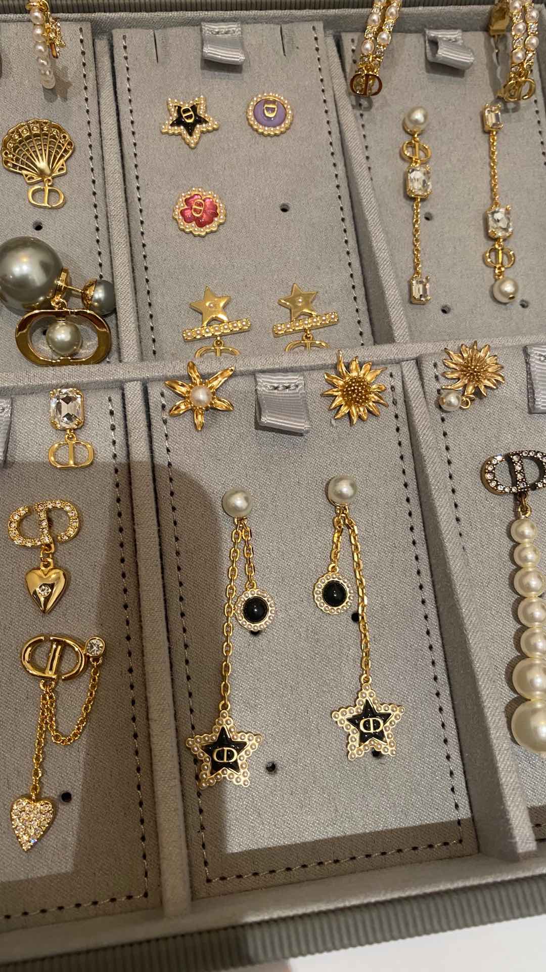 LuxluxHouse Best Quality Accessories  Dior