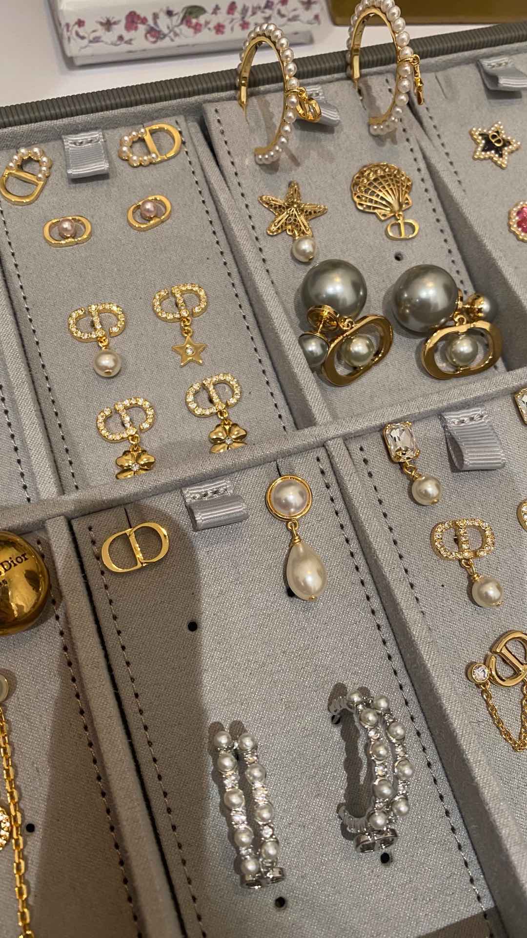 LuxluxHouse Best Quality Accessories  Dior