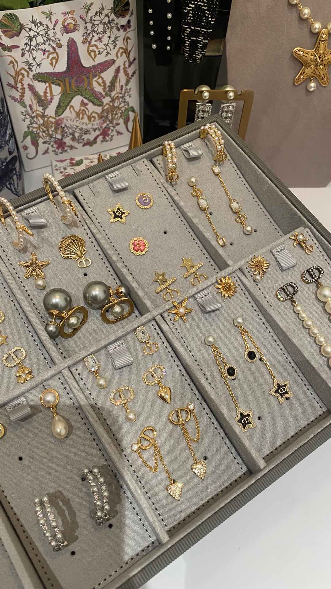 LuxluxHouse Best Quality Accessories  Dior
