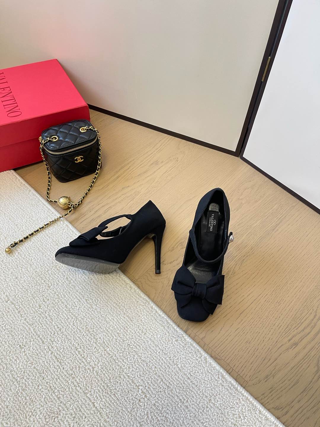 LuxluxHouse Best Quality Valentino Women Shoes