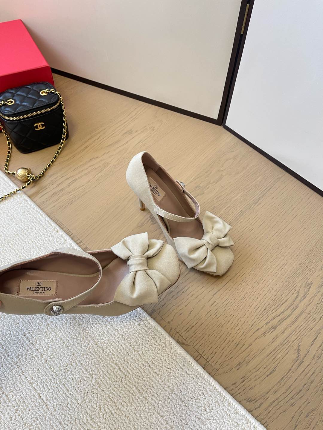 LuxluxHouse Best Quality Valentino Women Shoes