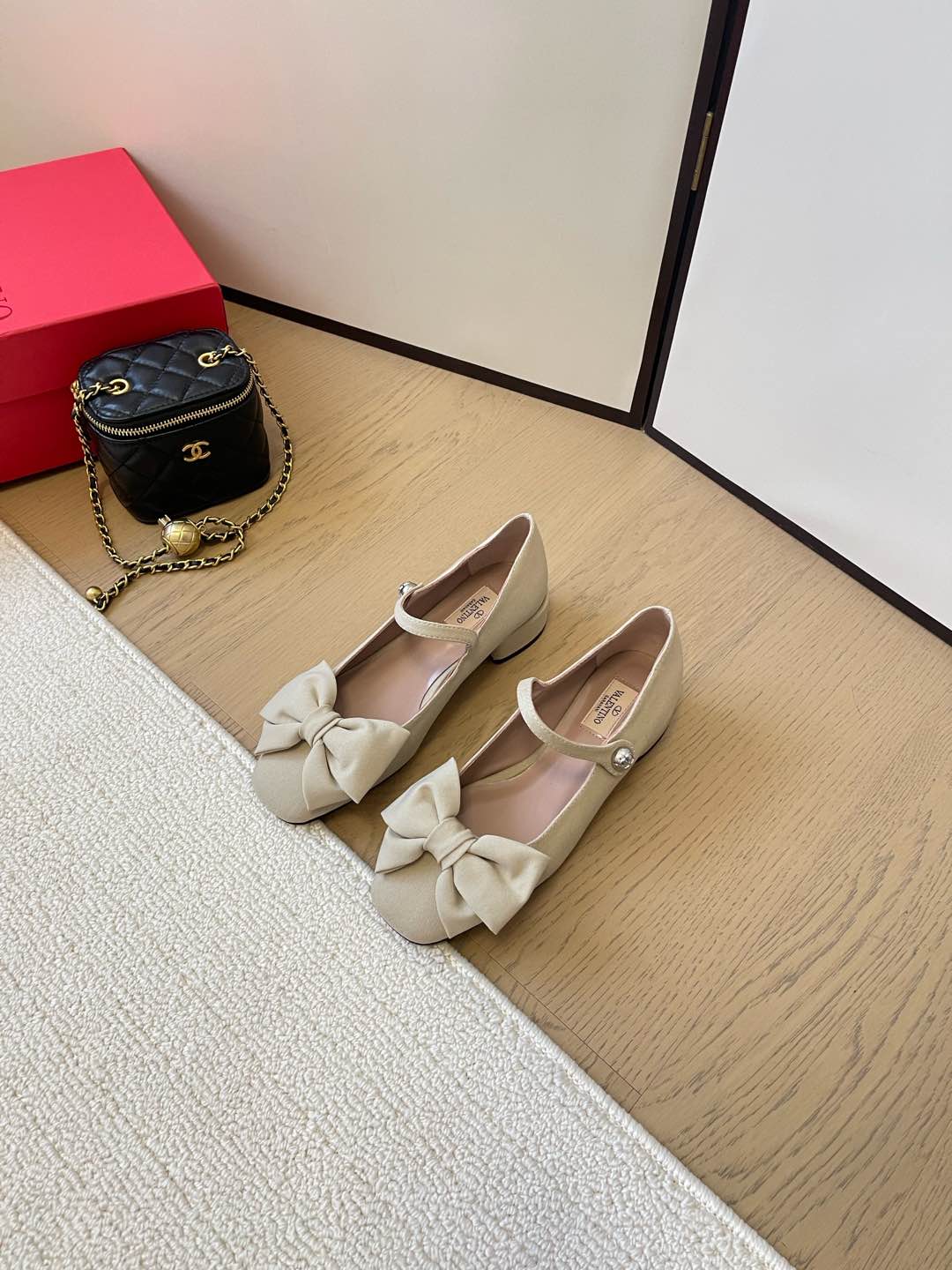 LuxluxHouse Best Quality Valentino Women Shoes