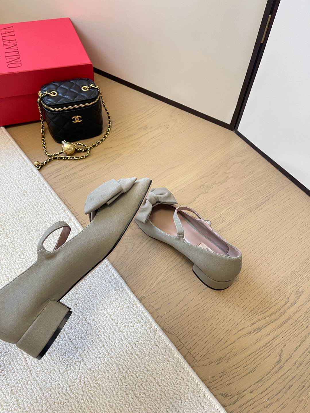 LuxluxHouse Best Quality Valentino Women Shoes